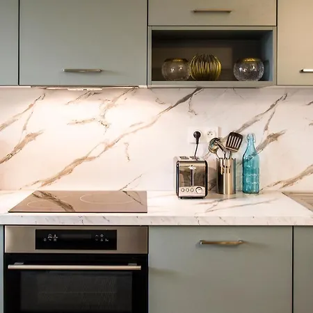 Bel Renove En Bord De Garonne